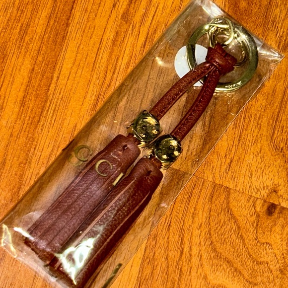 Brand New in Box Authentic Gucci GG Leather Bag Charm / Keychain / Keyring - Picture 5 of 12